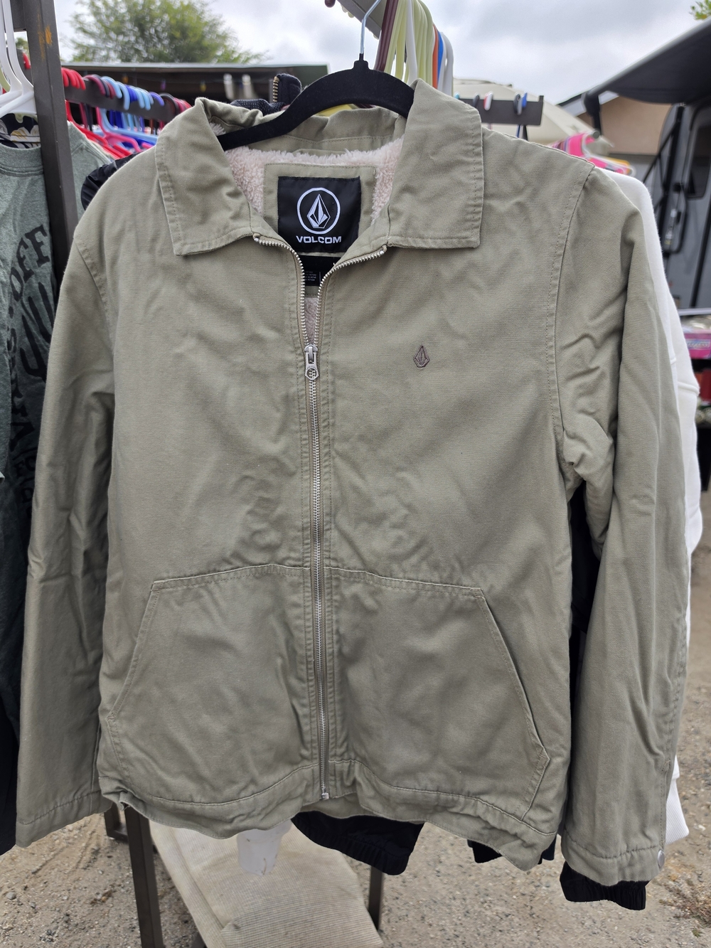 3 Jackets Volcom Men's Jackets